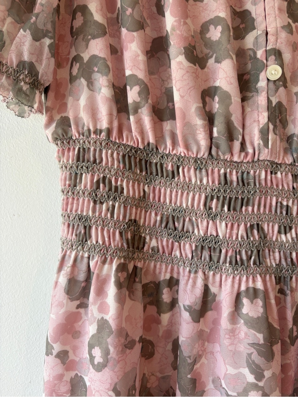 Wilfred Daughter Dress Gray Pink Floral Smocked Waist Puff Sleeve Mini Dress M - Picture 4 of 9